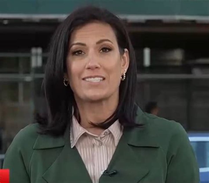 Brynn Gingras CNN, Bio, Wiki, Age, Height, Husband, Baby, Salary, and Net Worth