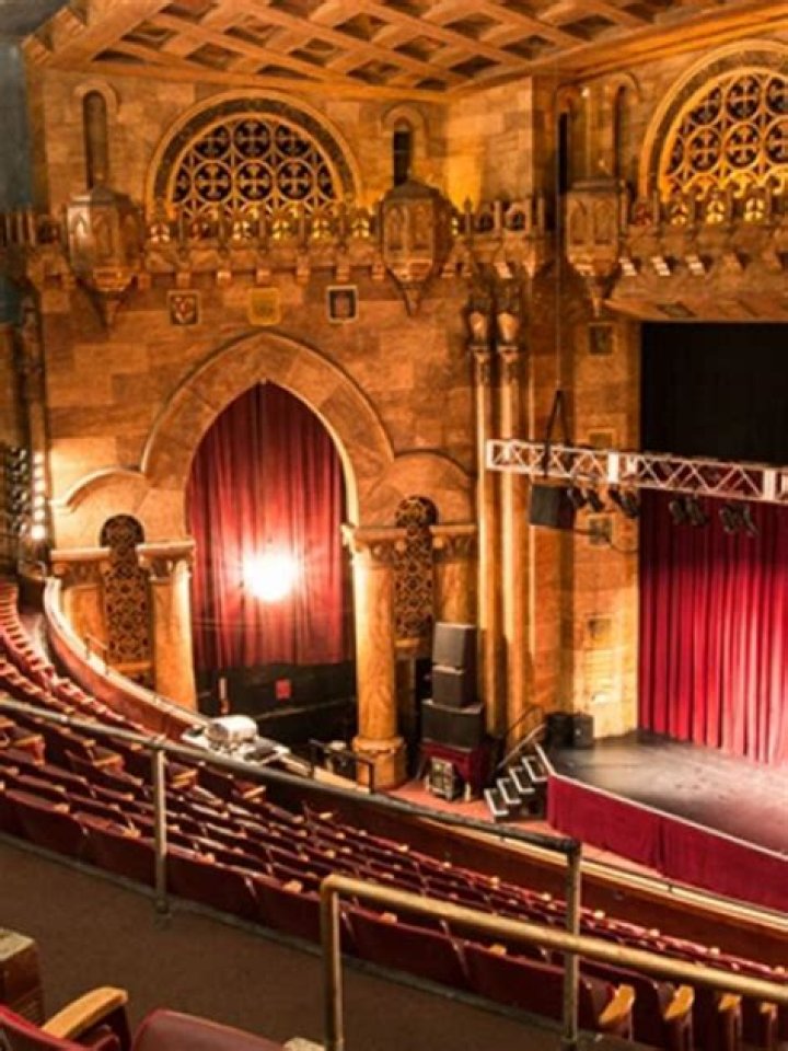 Casablanca Theater: Antonio's Masterpiece of Performing Arts