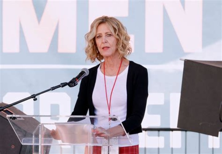 Christine Lahti IMDB, Bio, Wiki, Age, Husband, Children, and Net Worth