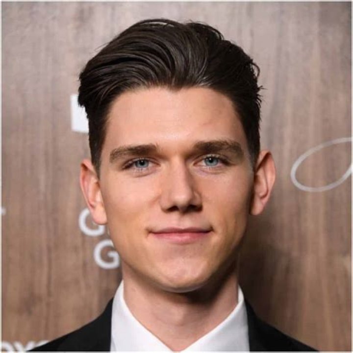 Devan Key Wiki, Age, Height, Weight, Girlfriend, Biography & More