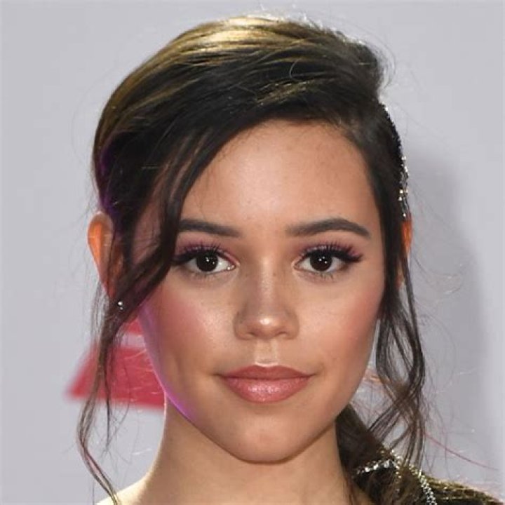 Jenna Ortega Age, Height, Boyfriend, Net Worth