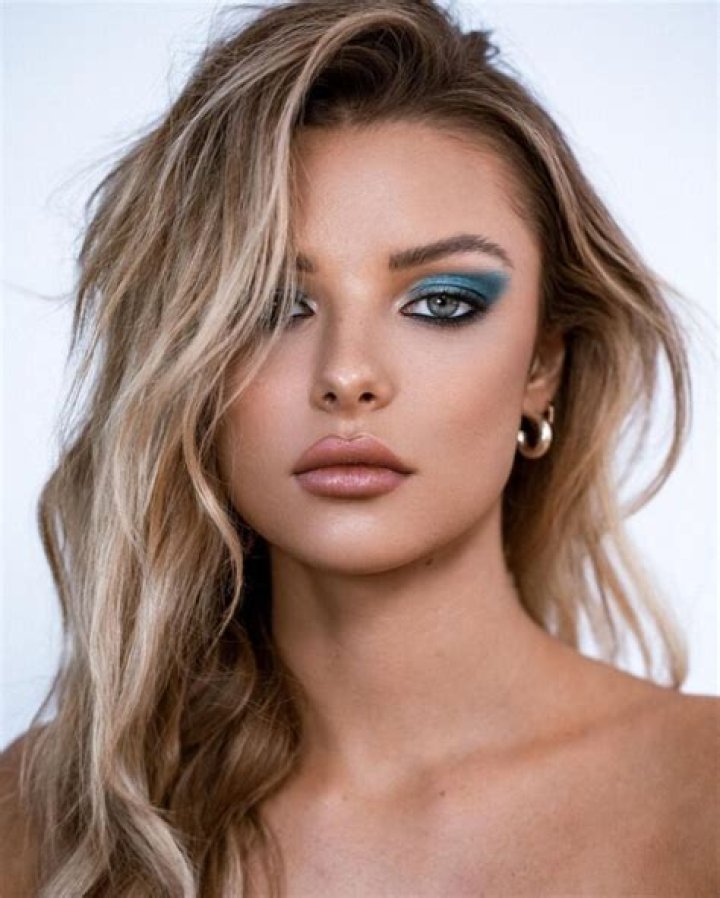 McKenzie Rae Wiki, Biography, Age, Height, Info, Details, Instagram, Photos