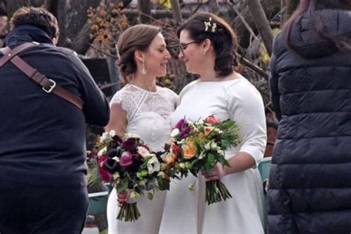 Meet Chuck Schumer’s Daughter Alison Emma Schumer. She Is Married To Her Lesbian Partner Elizabeth Anne Weiland