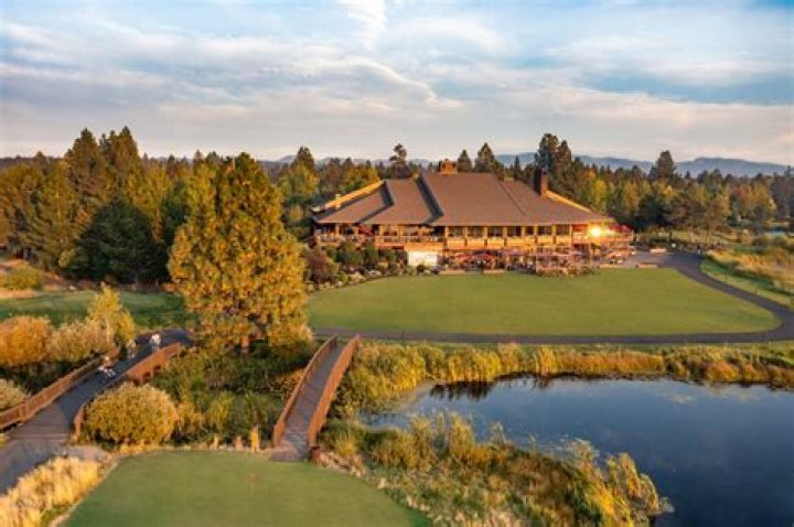 Sunriver Oregon Real Estate: A Comprehensive Guide to Owning a Home in Paradise